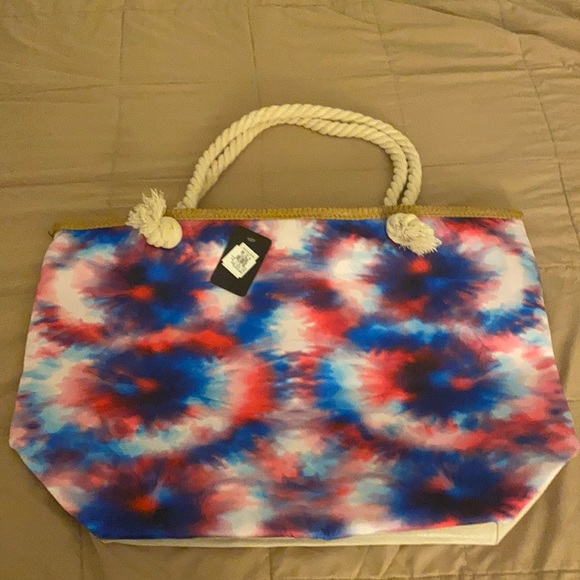 Beach/overnight Tote - Picture 1 of 9